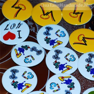 in ảnh lên huy hiệu