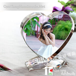 in ảnh lên pha lê tim đứng nhỏ