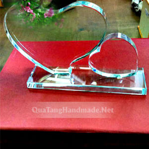 in ảnh lên pha lê đôi tim