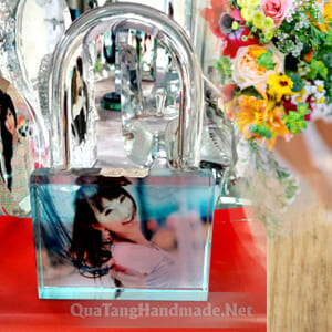 In ảnh lên pha lê khóa đồng tâm