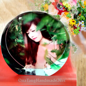In ảnh lên pha lê tròn đứng
