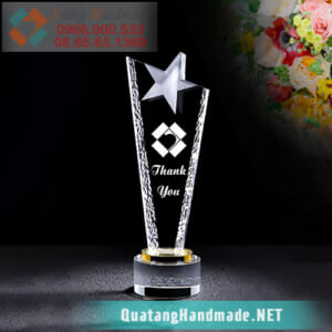 Cúp pha lê vinh danh ngôi sao bạc